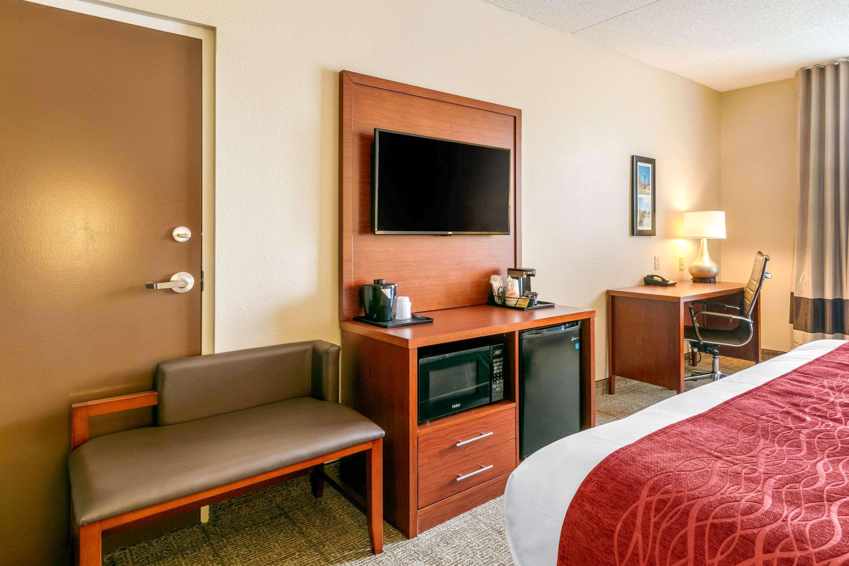 Comfort Inn & Suites Nashville Franklin Cool Springs Exterior photo